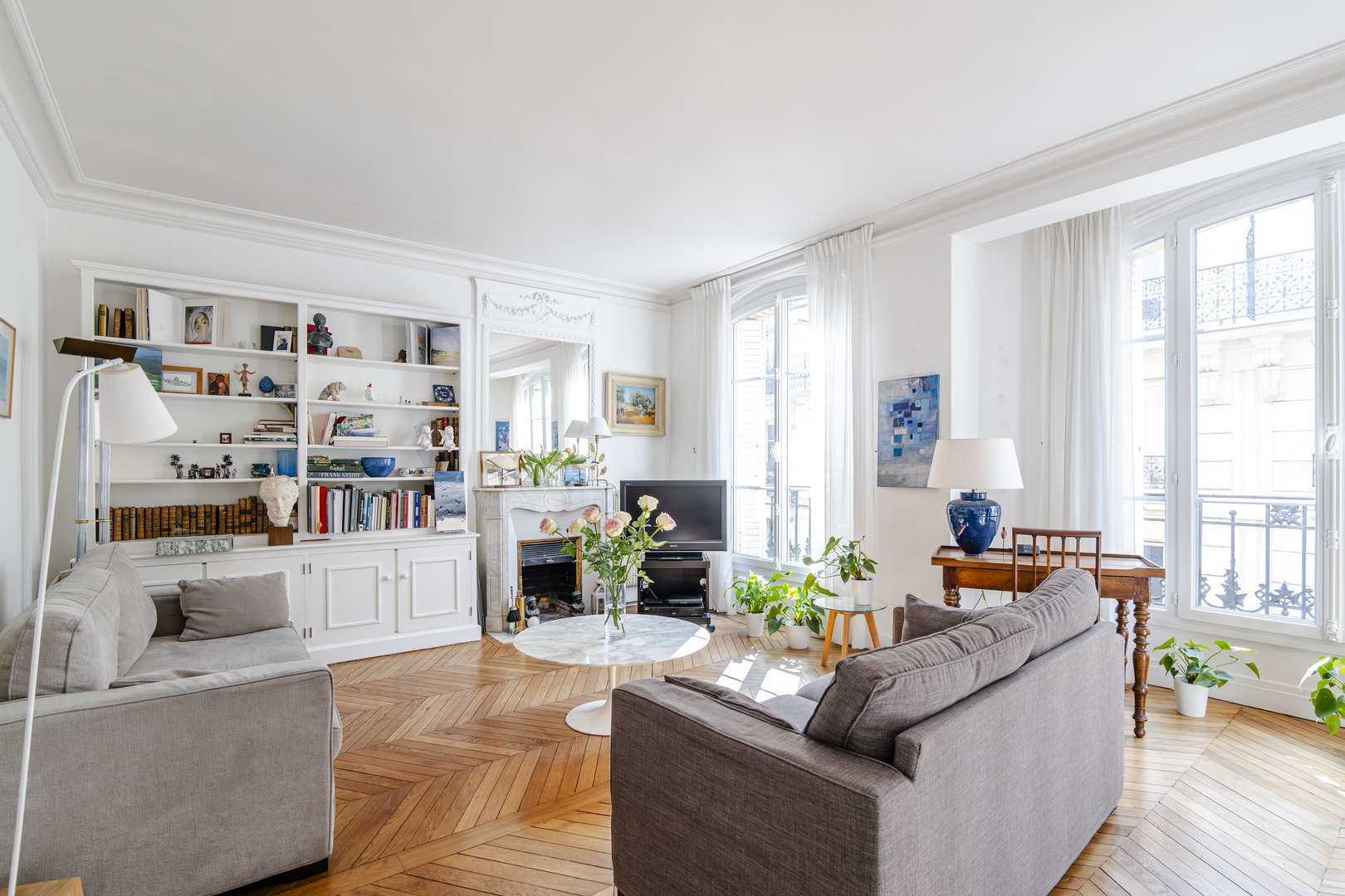 Letellier Light 3 Bed Short Let Vacation Rental In Paris Veeve