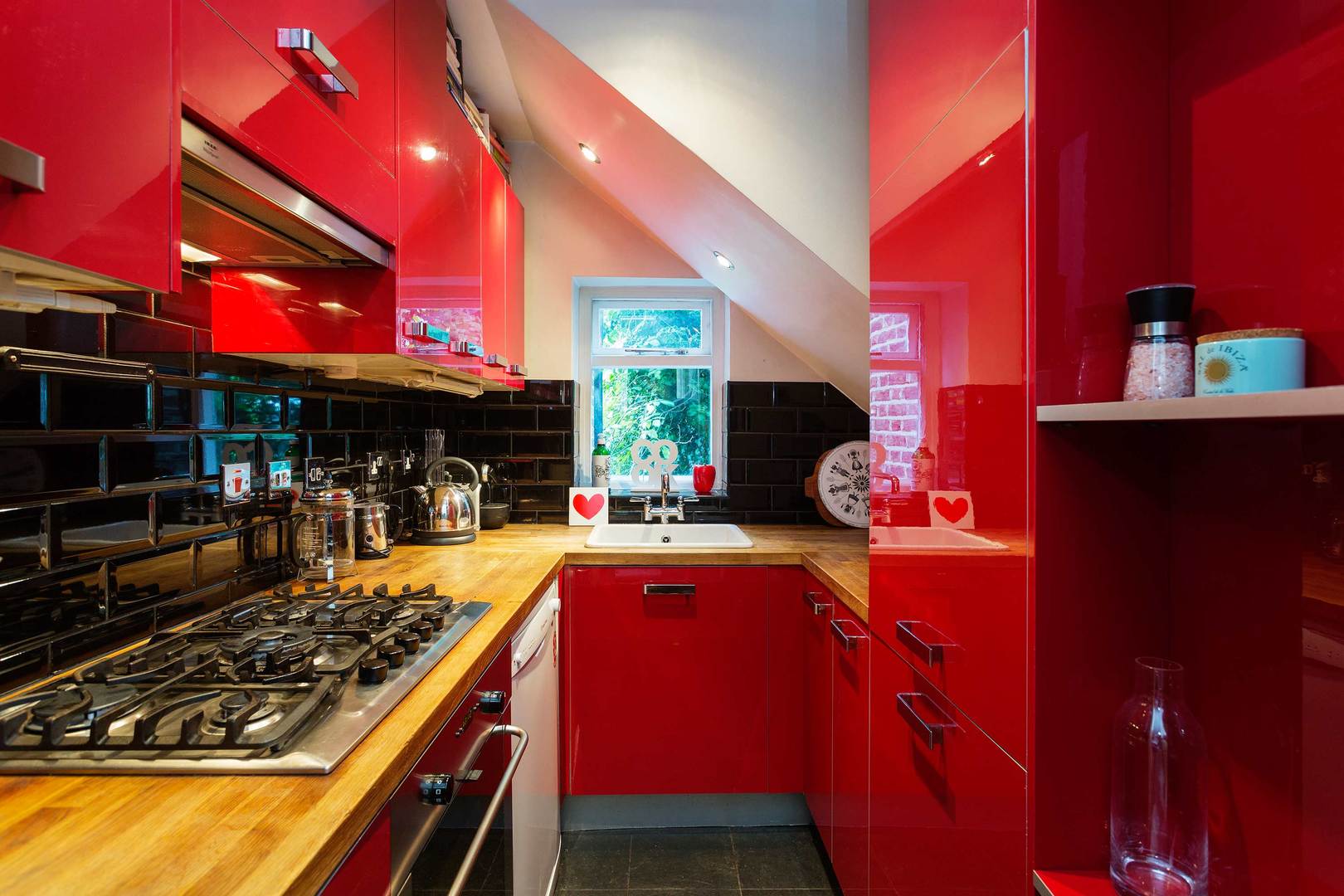 La Vie En Rose 2 Bed Short Let Vacation Rental In London Veeve