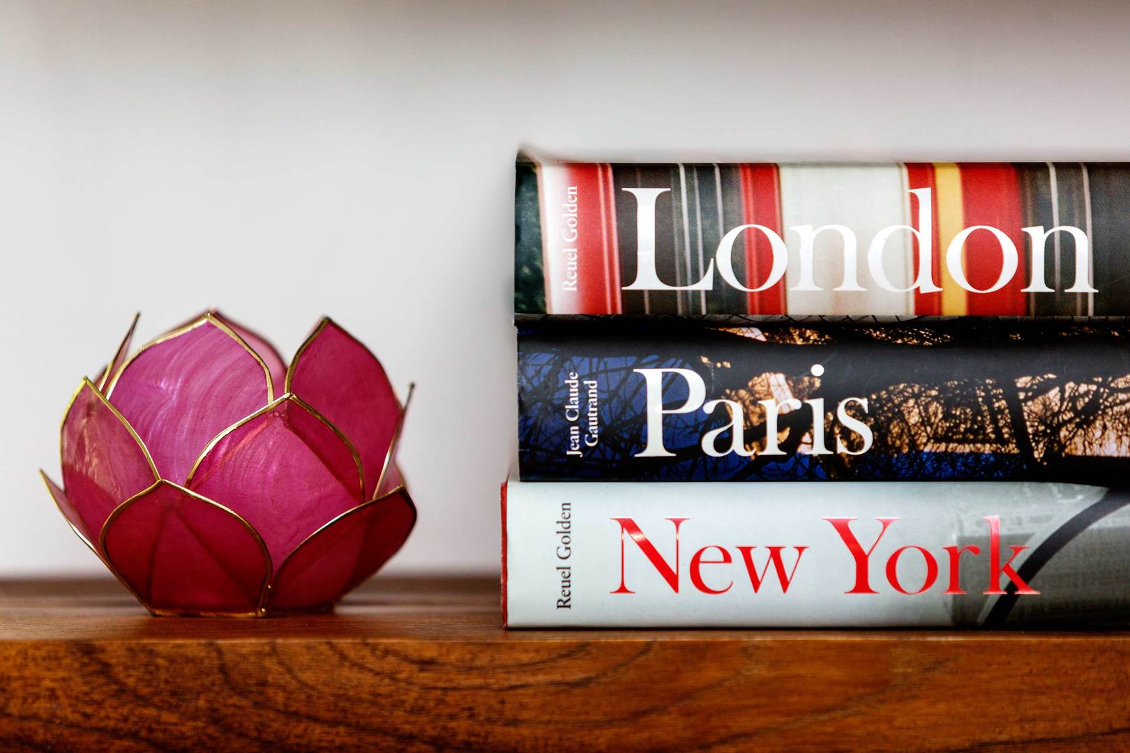 La Vie En Rose 2 Bed Short Let Vacation Rental In London Veeve