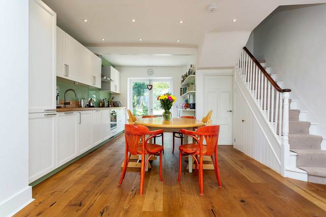 Tranquility By Clissold Park 3 Bed House In Stoke Newington Veeve